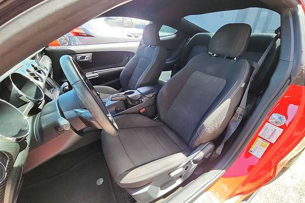 2017 Ford Mustang V6