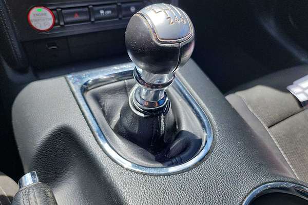 2017 Ford Mustang V6
