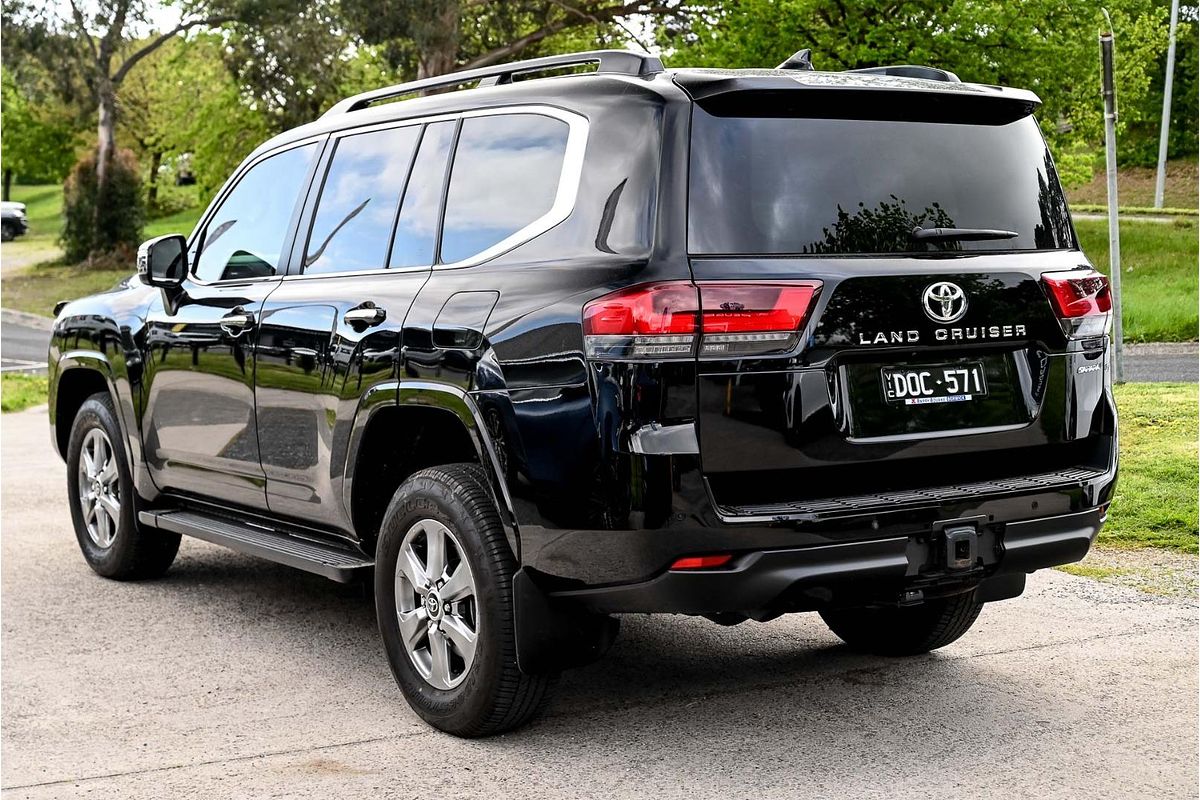 2023 Toyota Landcruiser Sahara ZX FJA300R