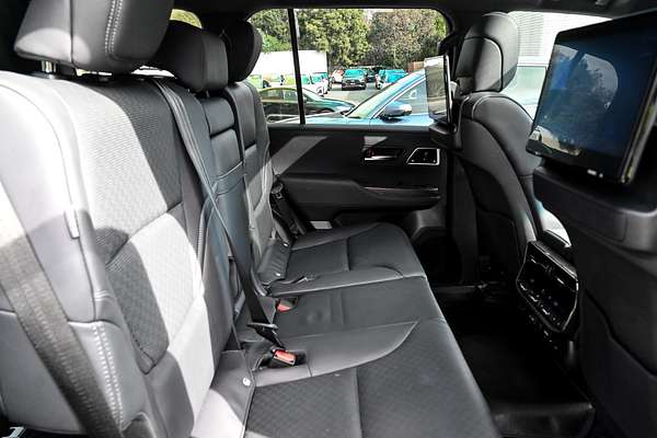 2023 Toyota Landcruiser Sahara ZX FJA300R