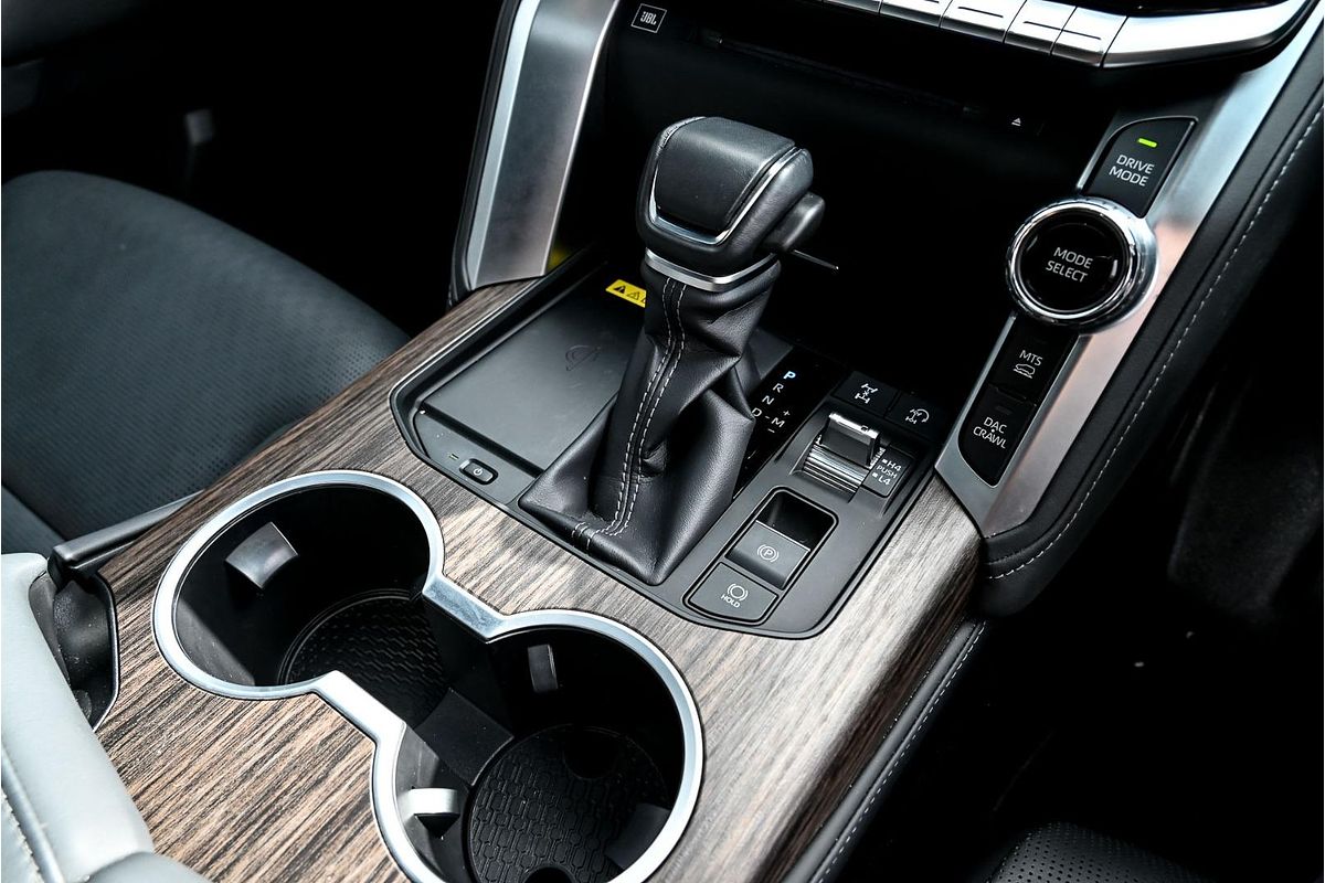 2023 Toyota Landcruiser Sahara ZX FJA300R