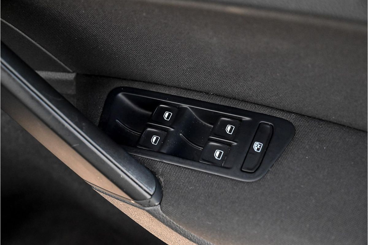 2013 Volkswagen Golf 90TSI 7
