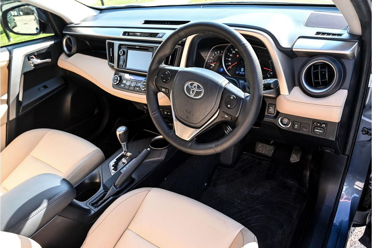 2013 Toyota RAV4 Cruiser ASA44R