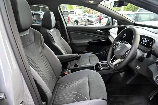 2025 Volkswagen ID.5 Pro E2