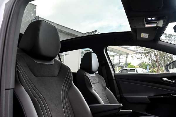 2025 Volkswagen ID.5 Pro E2