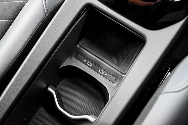 2025 Volkswagen ID.5 Pro E2