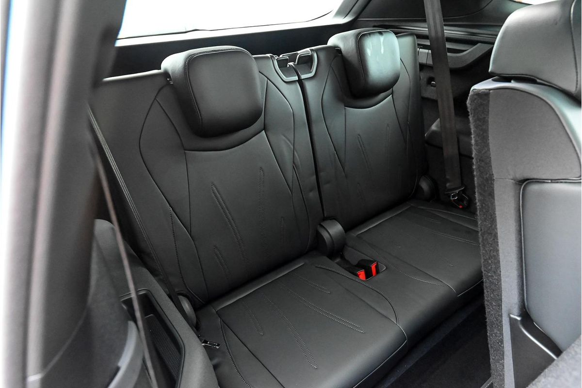 2025 Volkswagen Tayron 195TSI R-Line R4