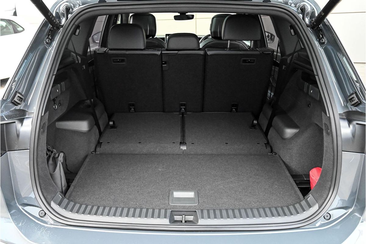 2025 Volkswagen Tayron 195TSI R-Line R4