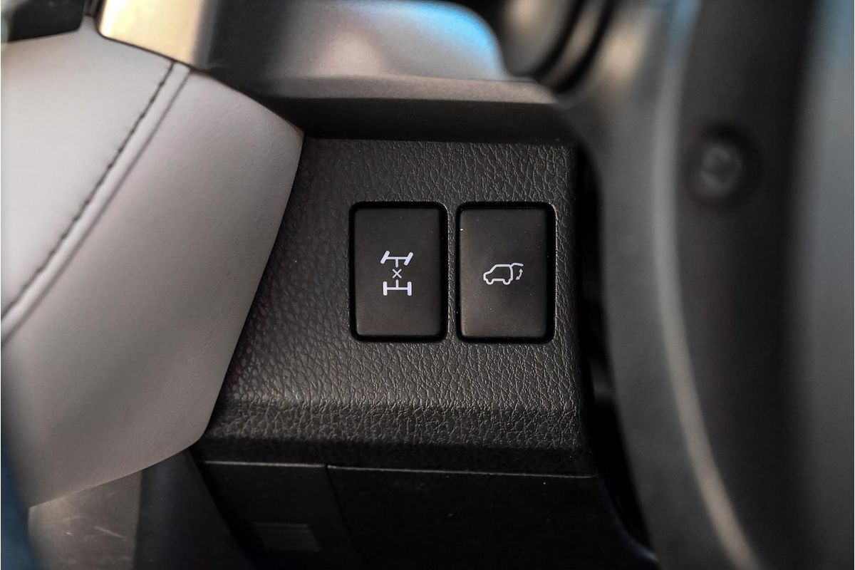 2013 Toyota RAV4 Cruiser ASA44R