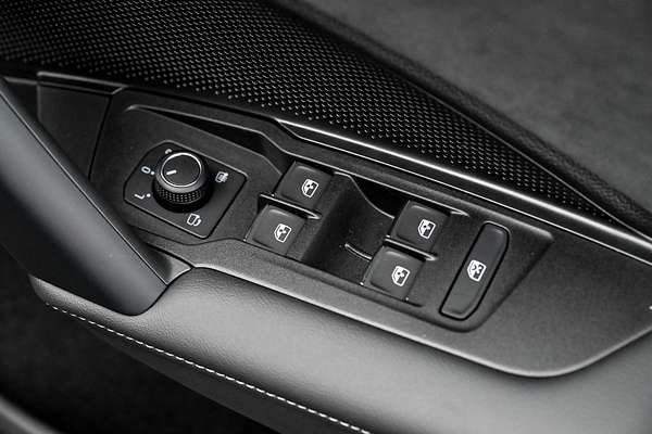 2025 Volkswagen Tayron 195TSI R-Line R4