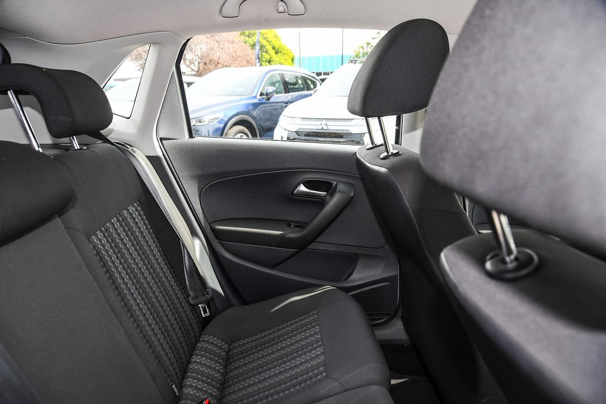 2015 Volkswagen Polo 66TSI Trendline 6R