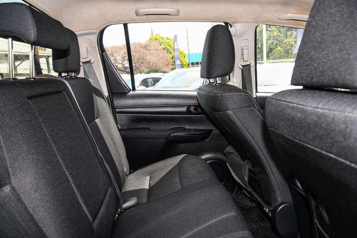 2020 Toyota Hilux SR GUN126R 4X4