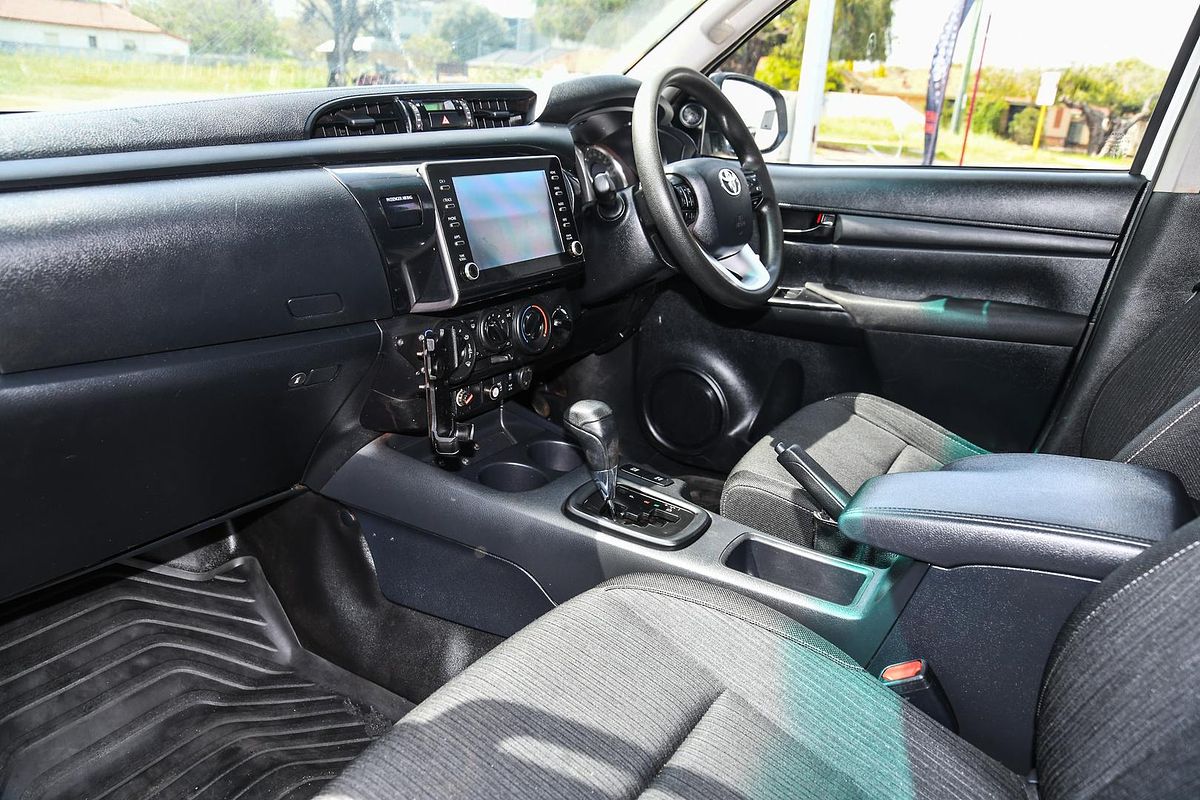 2020 Toyota Hilux SR GUN126R 4X4