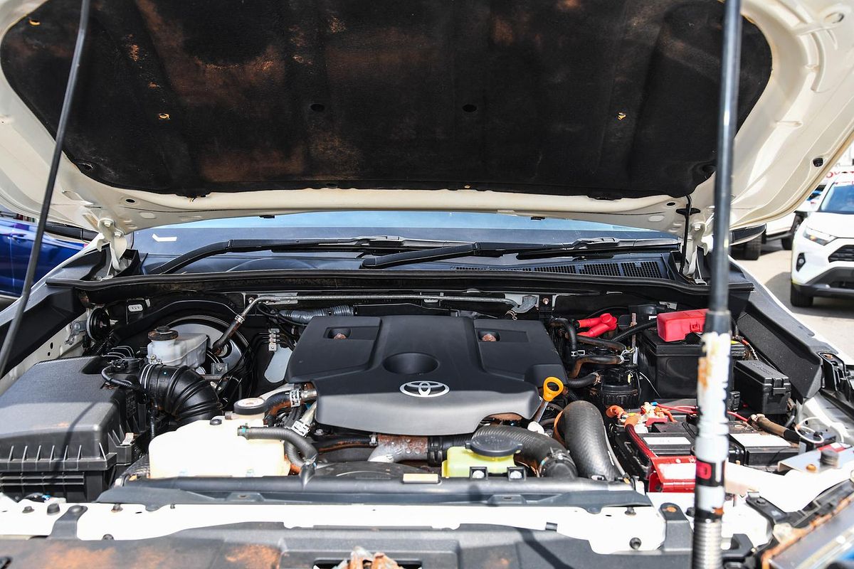 2020 Toyota Hilux SR GUN126R 4X4