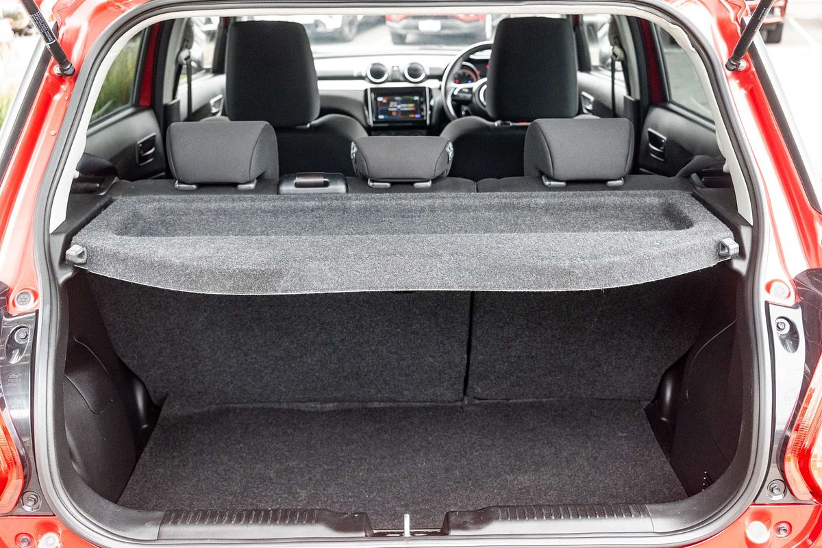 2018 Suzuki Swift GL Navigator AZ