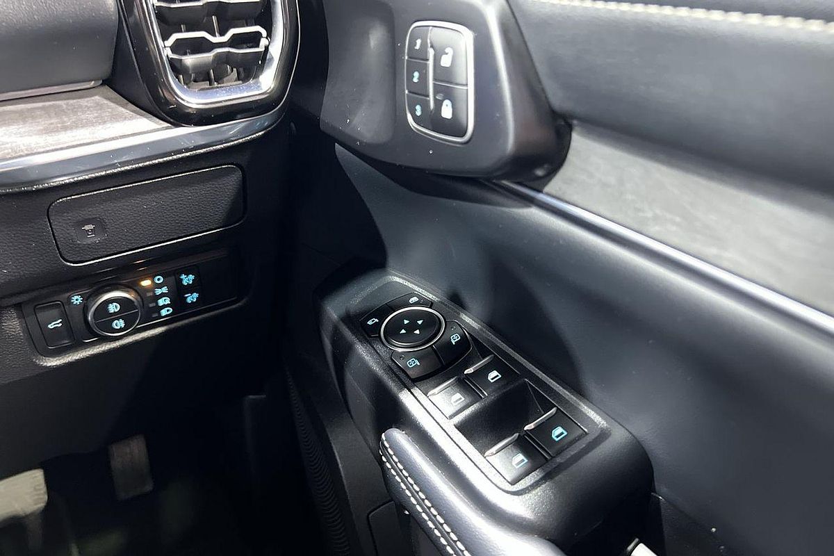 2024 Ford Everest Platinum 3.0L