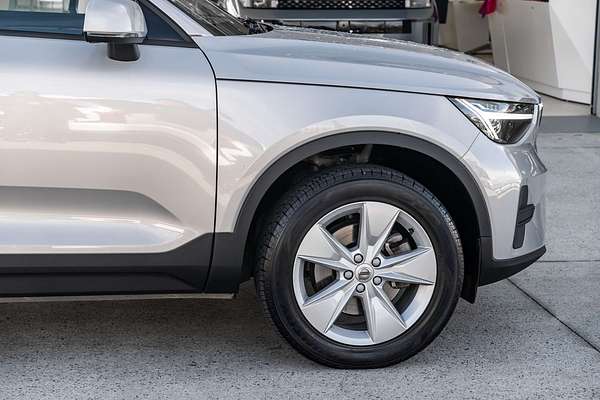 2022 Volvo XC40 Ultimate B4 Bright