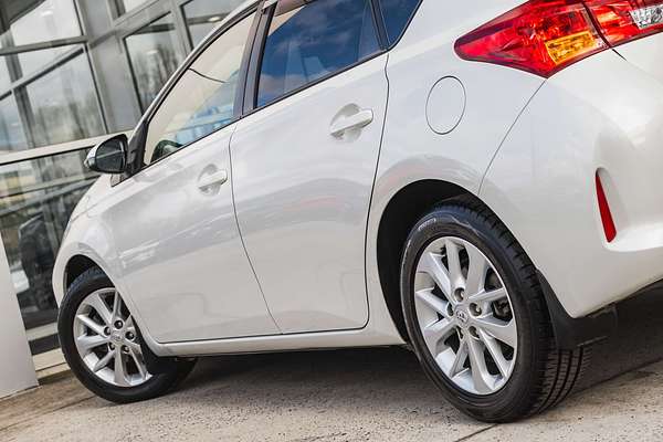 2015 Toyota Corolla Ascent Sport ZRE182R