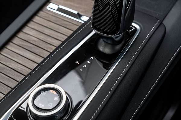 2025 MG QS Essence IS31