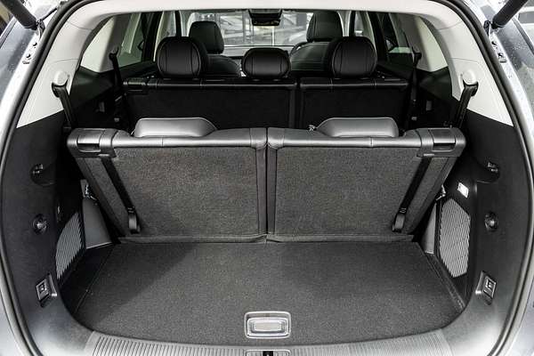 2025 MG QS Essence IS31