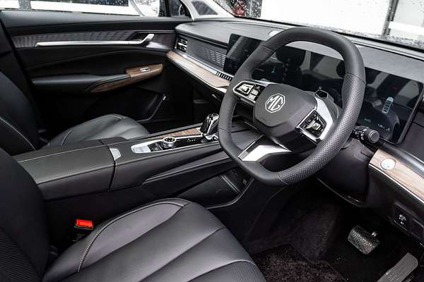 2025 MG QS Essence IS31