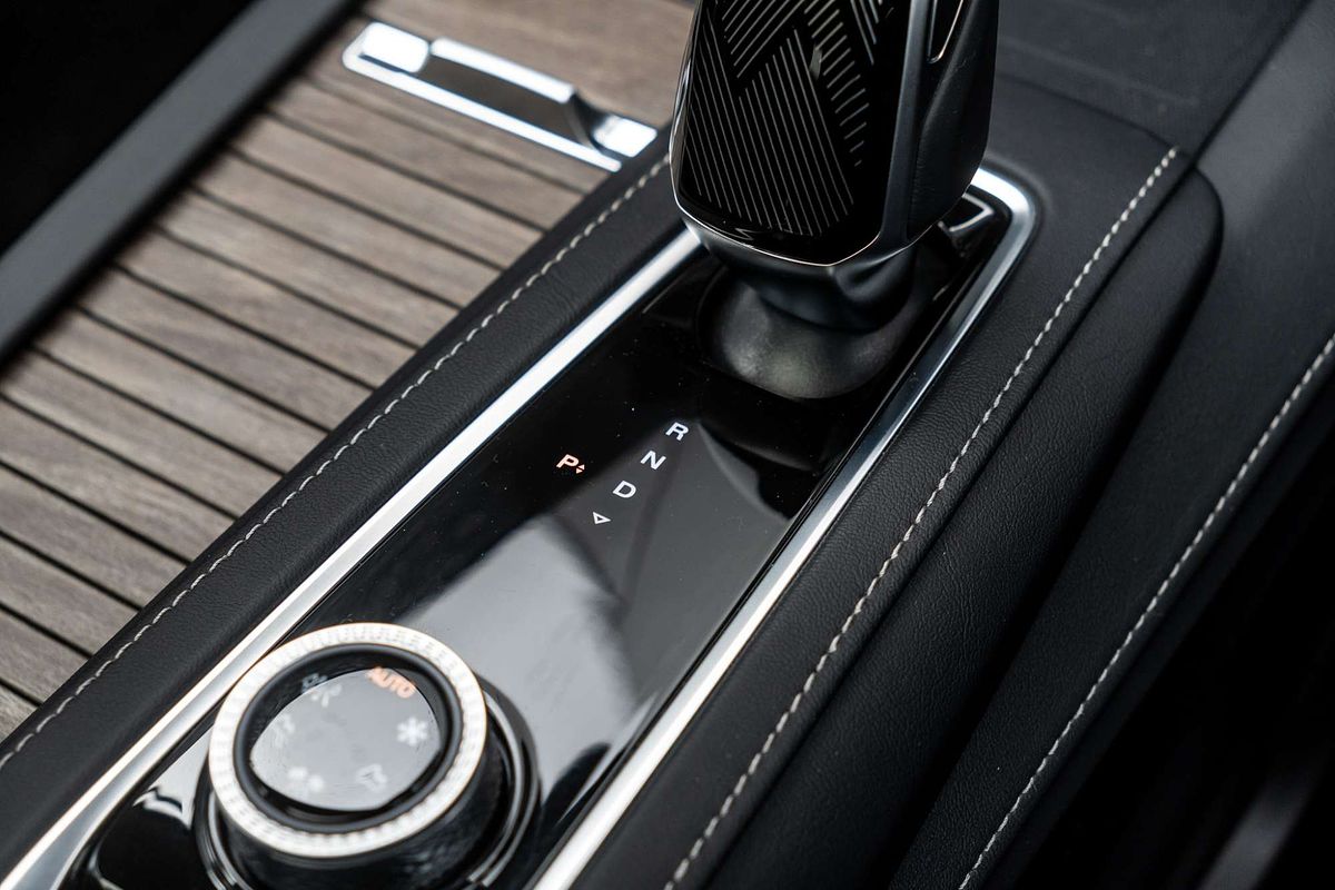 2025 MG QS Essence IS31