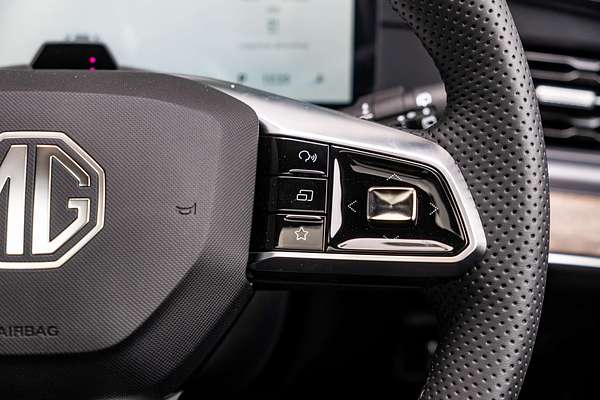 2025 MG QS Essence IS31