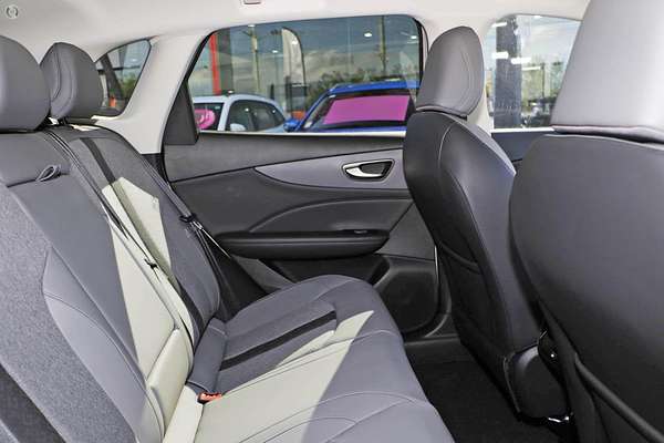 2025 MG MGS5 EV Essence 62 ZS3EM