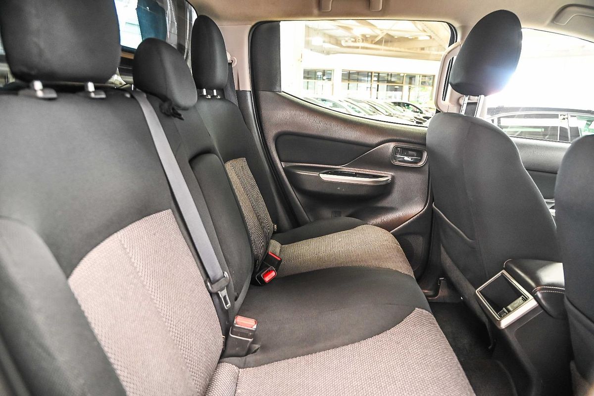 2021 Mitsubishi Triton GLS MR 4X4