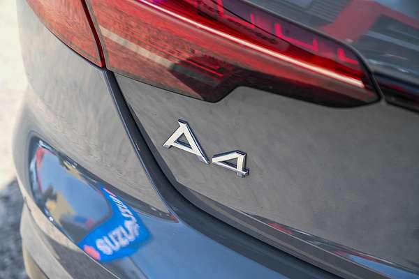 2021 Audi A4 45 TFSI S line B9