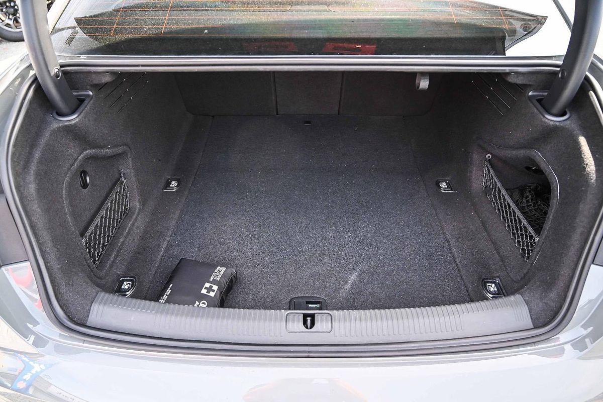 2021 Audi A4 45 TFSI S line B9