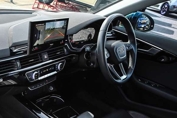 2021 Audi A4 45 TFSI S line B9