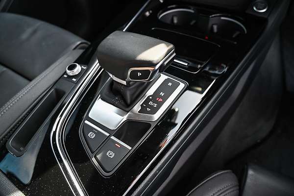 2021 Audi A4 45 TFSI S line B9