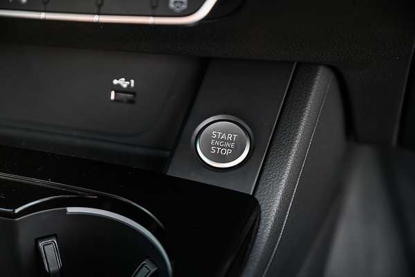 2021 Audi A4 45 TFSI S line B9