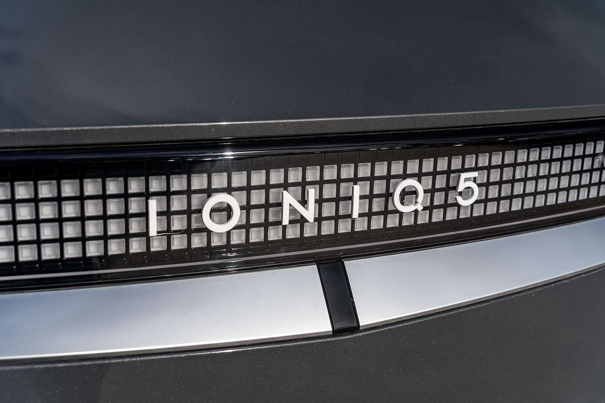 2025 Hyundai IONIQ 5 DYNAMIQ NE.V5