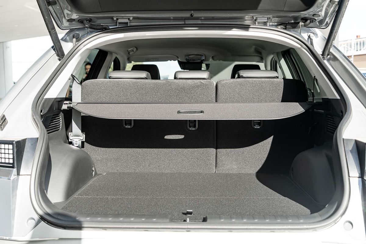 2025 Hyundai IONIQ 5 DYNAMIQ NE.V5