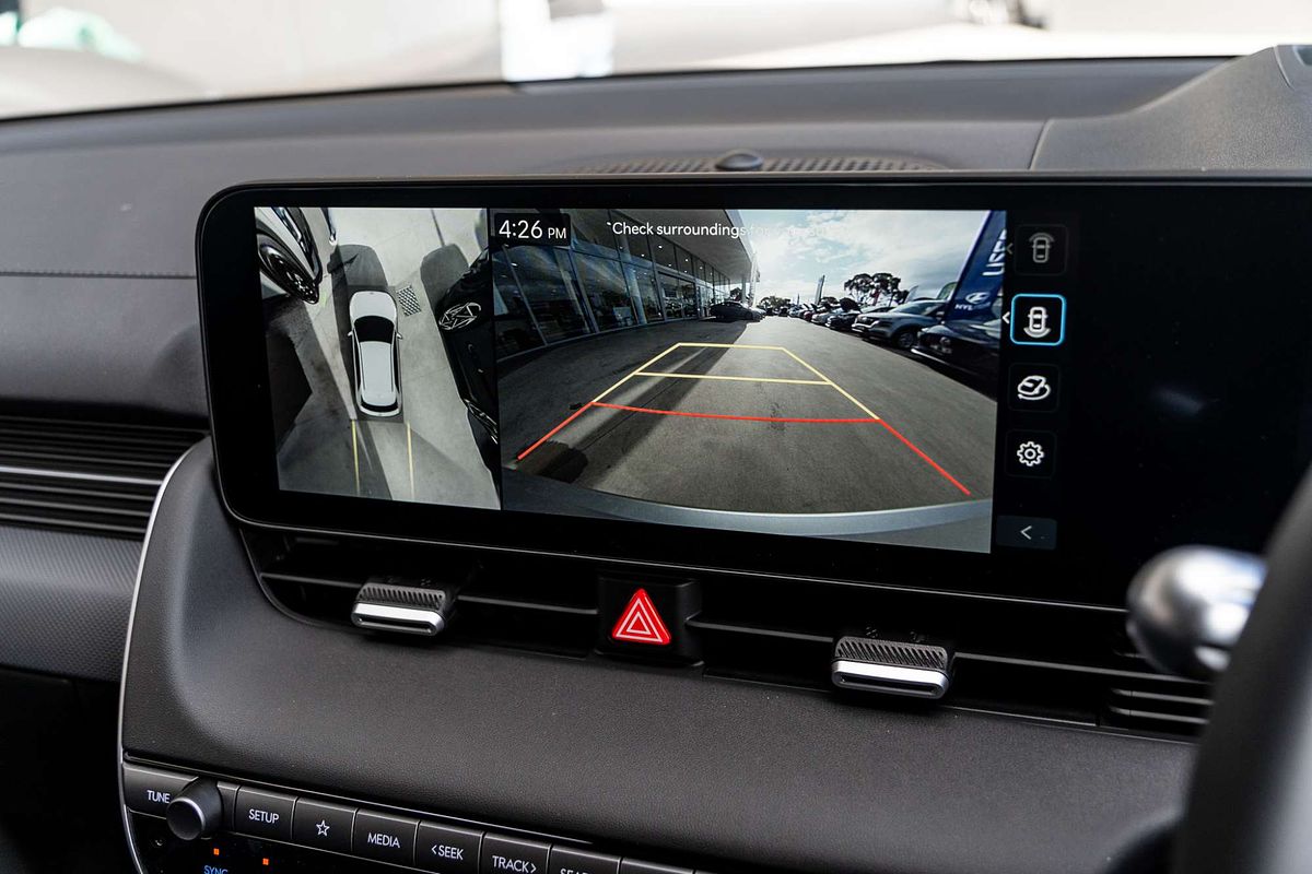 2025 Hyundai IONIQ 5 DYNAMIQ NE.V5