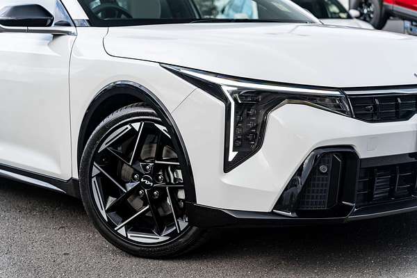 2025 Kia K4 GT-Line CL4m