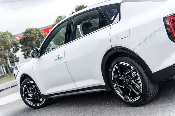 2025 Kia K4 GT-Line CL4m