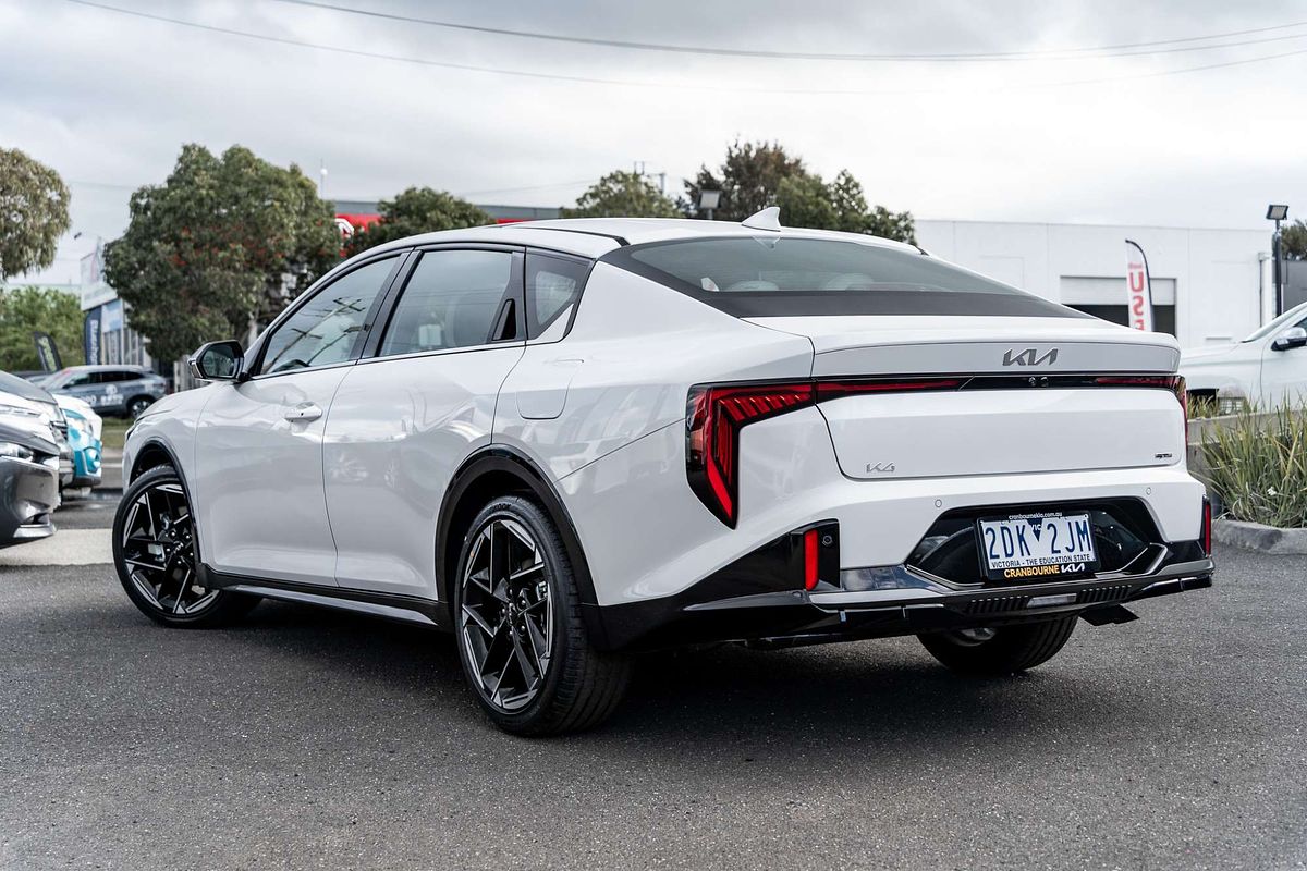 2025 Kia K4 GT-Line CL4m