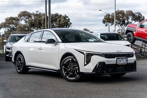 2025 Kia K4 GT-Line CL4m
