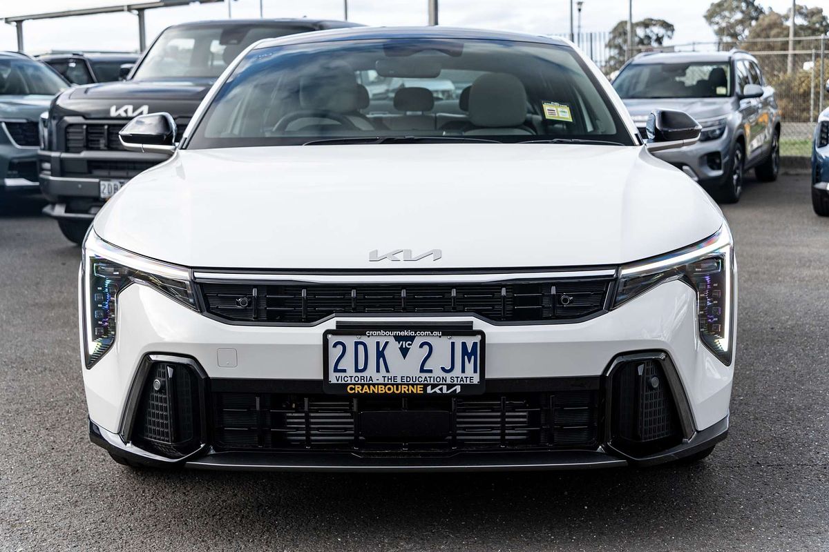 2025 Kia K4 GT-Line CL4m