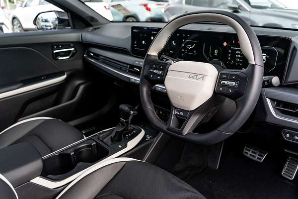 2025 Kia K4 GT-Line CL4m