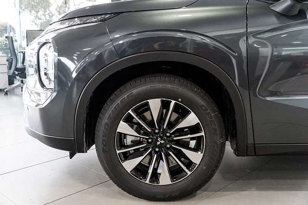 2025 Mitsubishi Outlander LS ZM