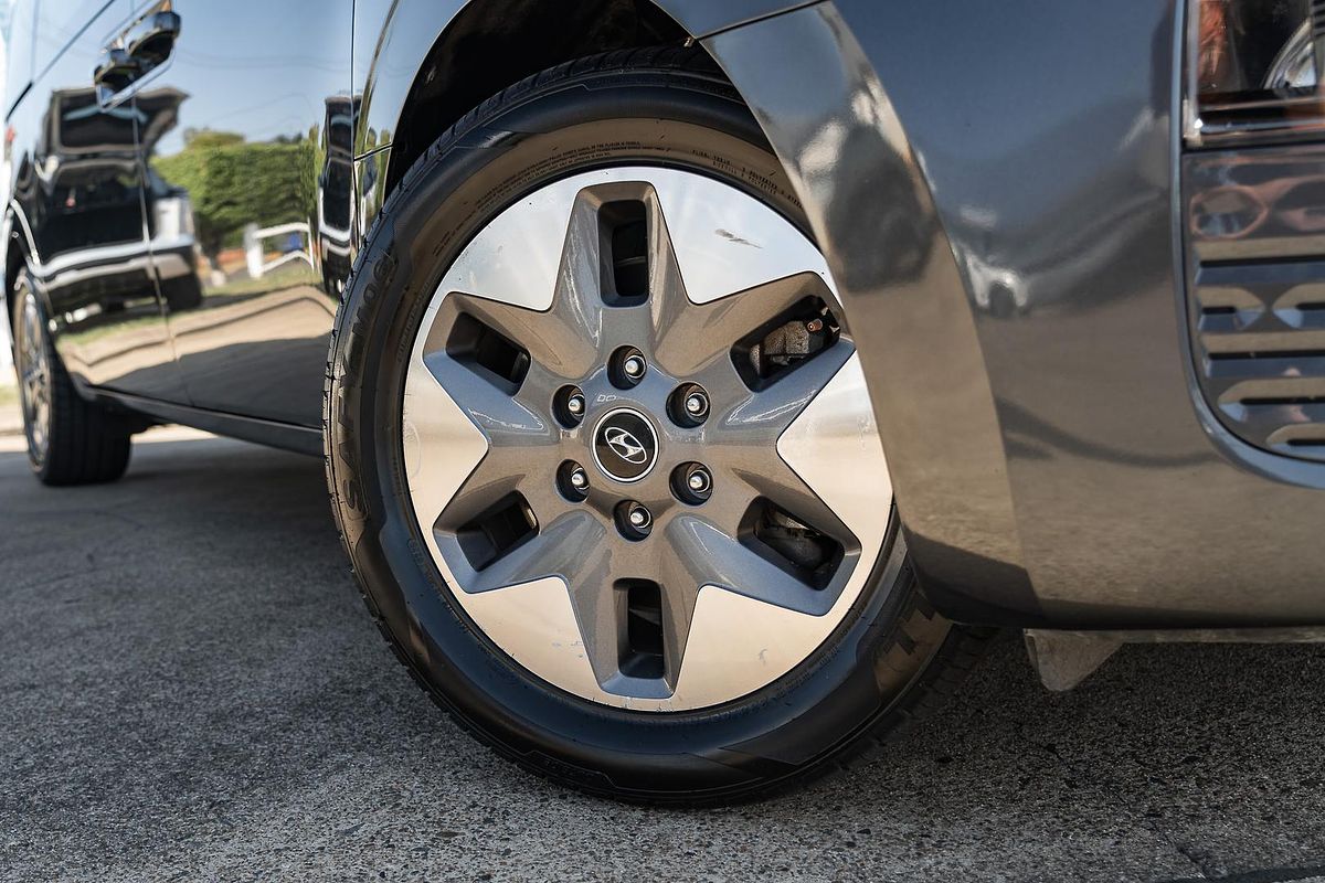 2022 Hyundai STARIA US4.V2