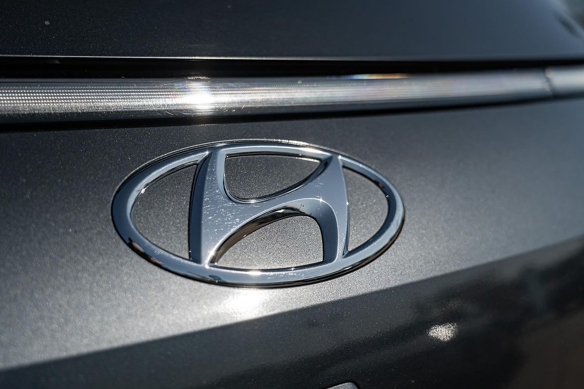 2022 Hyundai STARIA US4.V2