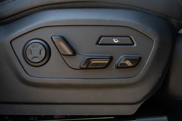 2024 Hyundai Santa Fe Hybrid Calligraphy MX5.V1