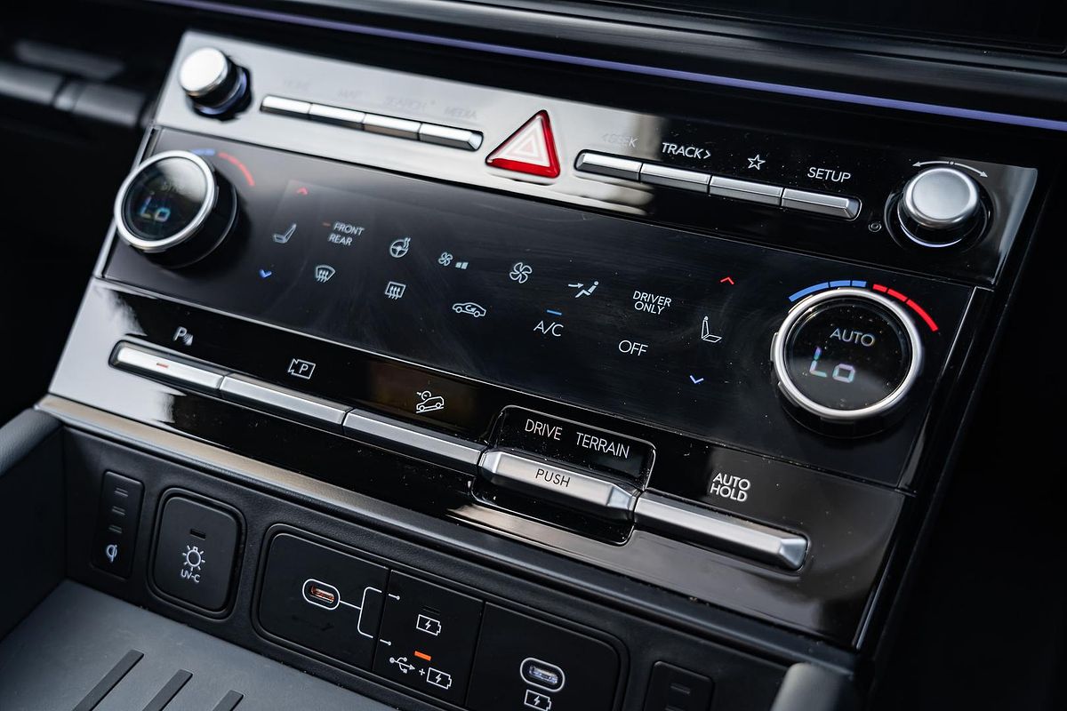 2024 Hyundai Santa Fe Hybrid Calligraphy MX5.V1