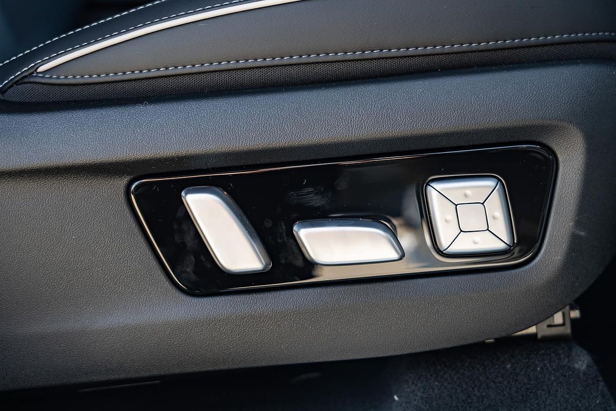 2025 GWM Tank 300 Ultra P01