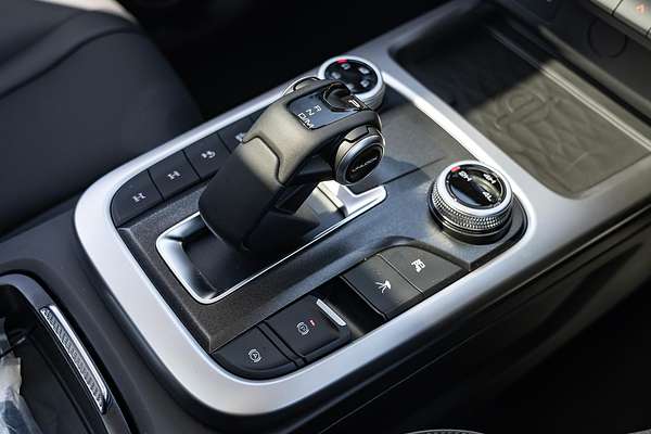 2025 GWM Tank 300 Ultra Hybrid P01